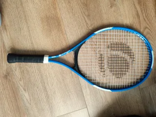 Raqueta de tenis azul