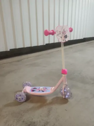 Patinete 3 Ruedas Minnie Mouse Rosa