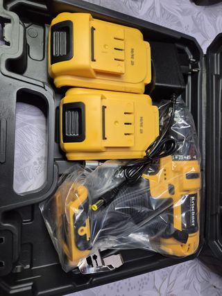 Taladro Atornillador Krischner KR-9952 + 2 Batería