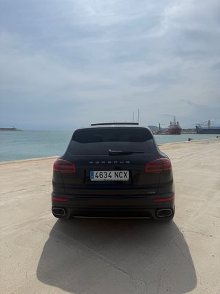 Porsche Cayenne 2016