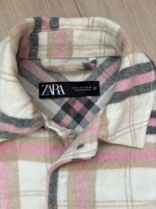 Sobrecamisa Zara cuadros beige y rosa Talla S