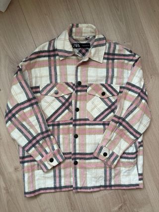 Sobrecamisa Zara cuadros beige y rosa Talla S