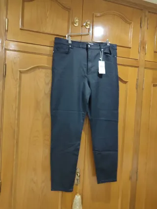 Pantalón vaquero mujer negro skinny encerado