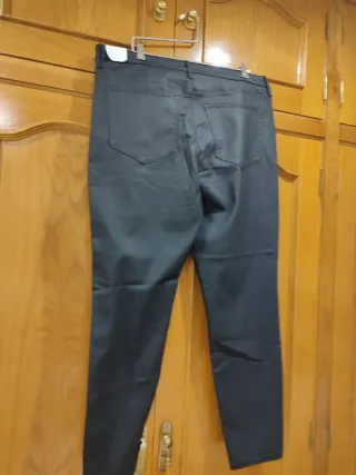 Pantalón vaquero mujer negro skinny encerado