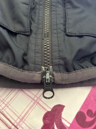 Cazadora Nike Negra con Capucha