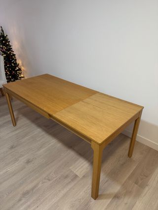 Mesa de comedor de madera extensible