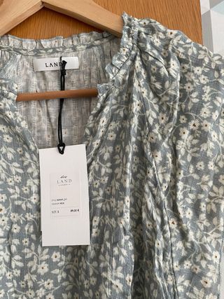Blusa LAND floral azul talla S