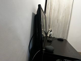 Televisor LG Negro con Mando