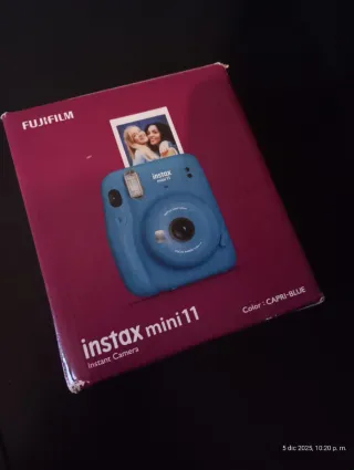 Cámara Fujifilm Instax Mini 11 Azul. Apenas usada