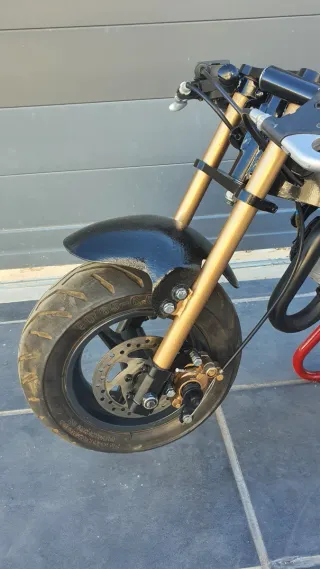 Minimoto gasolina carretera roja (NO ARRANCA).