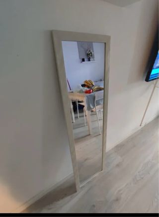 Specchio da terra in legno e vetro