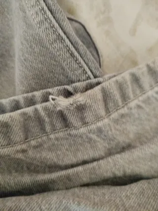 Pantalón baggy gris