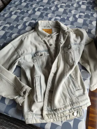 Cazadora vaquera Pull&Bear azul