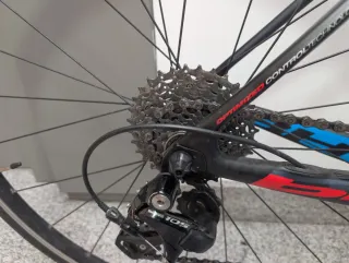 Bicicleta de carretera BH Quartz