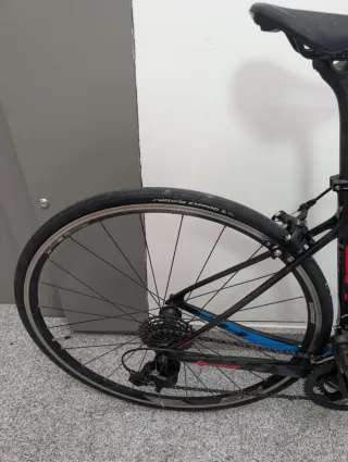 Bicicleta de carretera BH Quartz