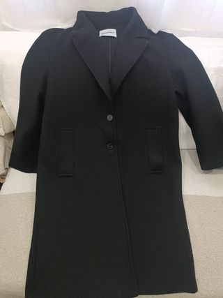 Abrigo paño negro Bershka