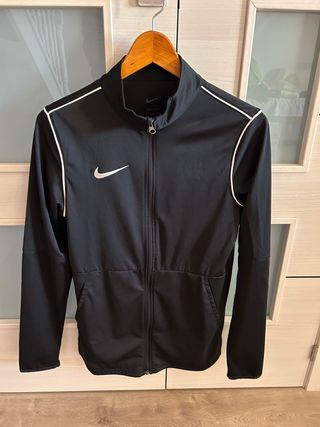 Chaqueta Nike Negra Deportiva