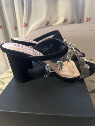 Sandalias fiesta UTERQUE negras