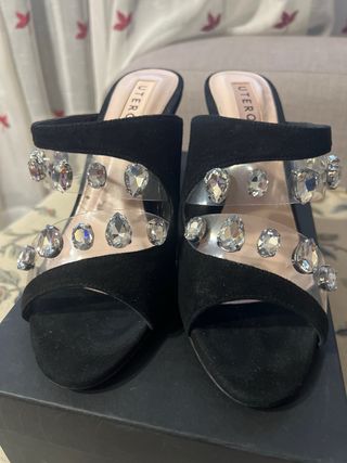 Sandalias fiesta UTERQUE negras