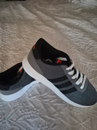 Zapatillas nuevas Adidas comfort T 39