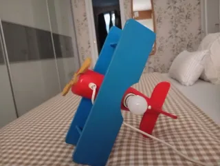 Lamparita de avión azul y roja