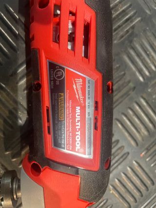 Herramienta Multifunción Milwaukee 12v