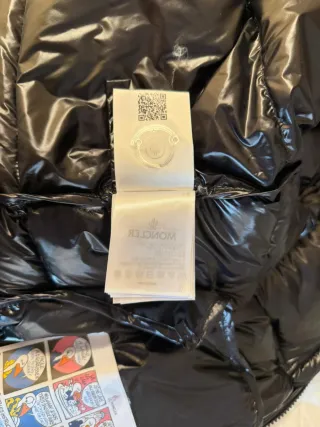 Plumas Moncler Talla 4 Negro