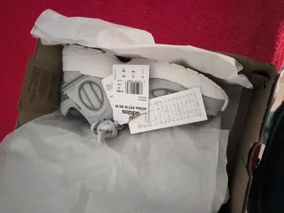 Adidas Astir SN Mujer Gris/Blanco