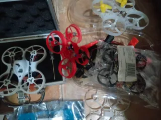 Lote de Drones y Mando