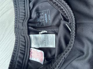 Pantalón deportivo Adidas negro y blanco