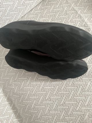 Zapatos Pitillos mujer granate brillo