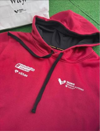 Sudadera y Camiseta Voluntario Media Maratón 2025