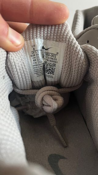 Nike Shox R4 Gris Floral