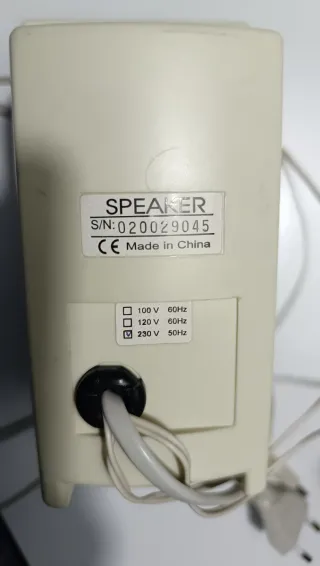 Altavoces BEEP Beige y Gris