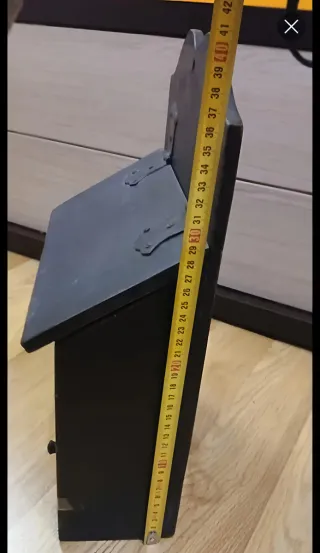 Buzón de madera con cajones