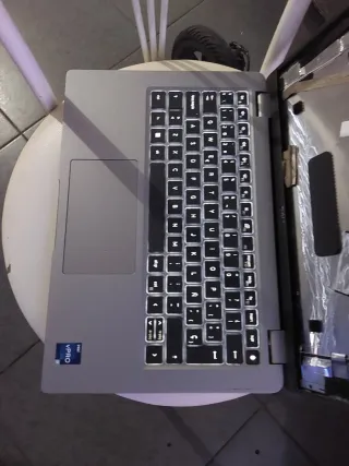 Dell Latitude 5440 i5-1345U 256GB SSD AÚN EN GARAN