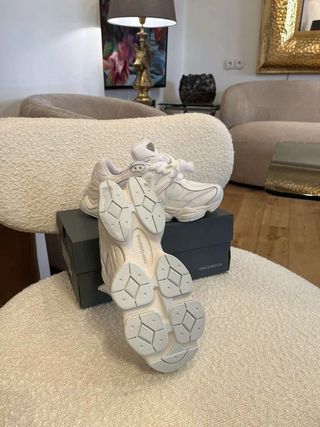 New Balance 9060 Talla 38