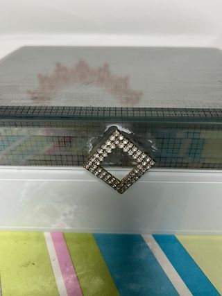 Caja joyero plateada y blanca