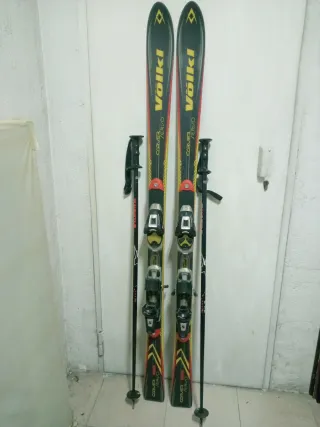 Sci Volkl Carver Servo con Bastoni