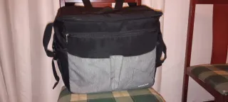 Bolso de carro negro y gris
