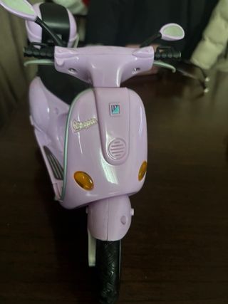 Moto Barbie Viola