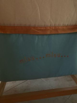 Cuna de bebé de madera