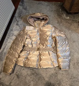 Plumífero Dorado Zara Talla L