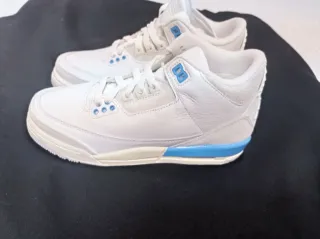 Zapatillas Air Jordan Blancas y Azules