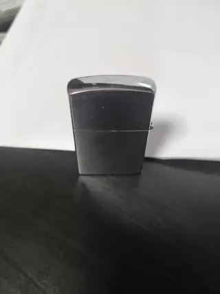 Encendedor tipo Zippo Barcelona