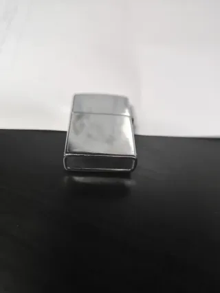 Encendedor tipo Zippo Barcelona