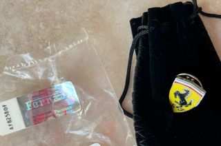 Spilla Scudetto Ferrari Cavallino