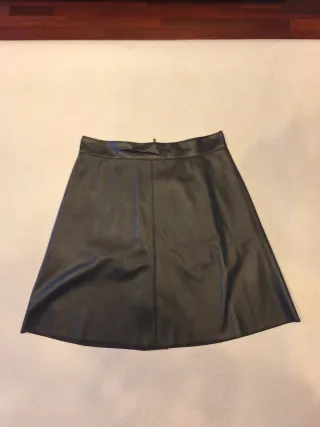 Falda cuero negra cremallera