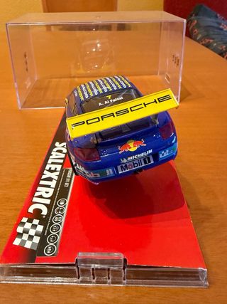 Coche Scalextric Porsche 911 GT3 Red Bull