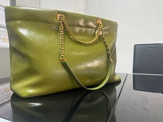 Bolso Purificación Garcia verde y dorado